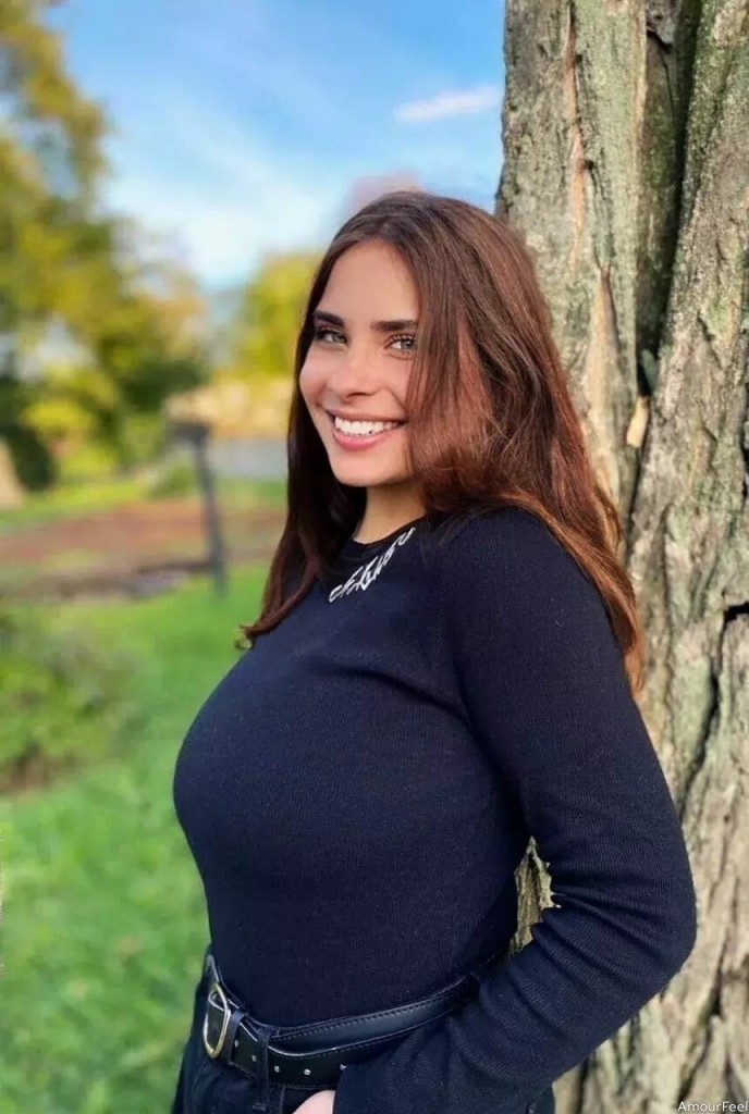 Nataliia, 19