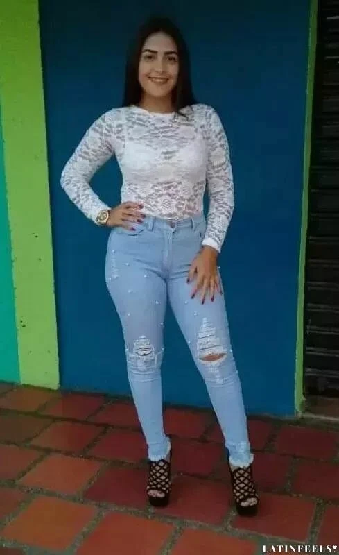 Tatiana, 24