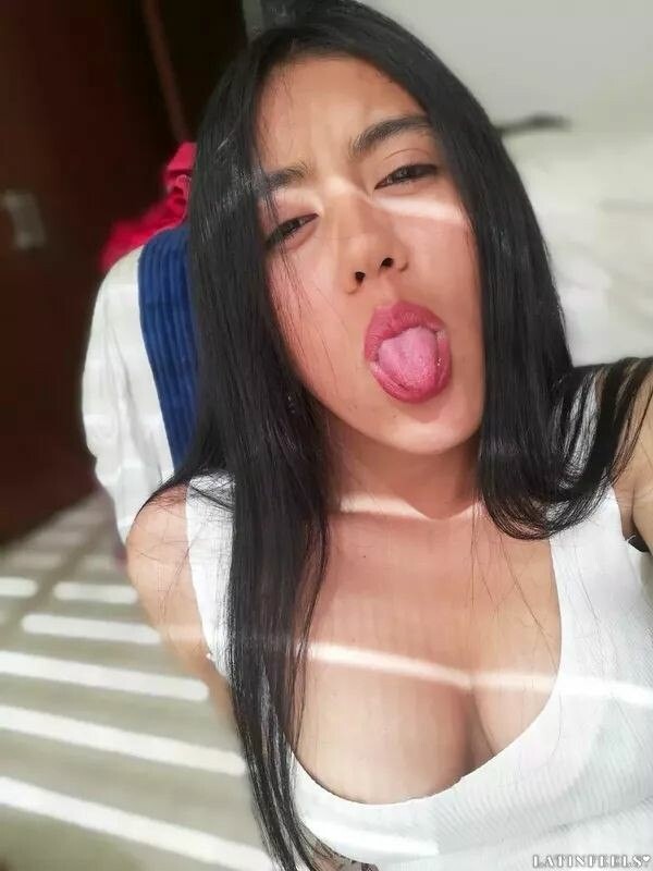 Cristina, 20