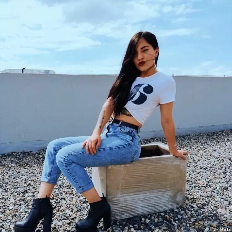Carolina, 26